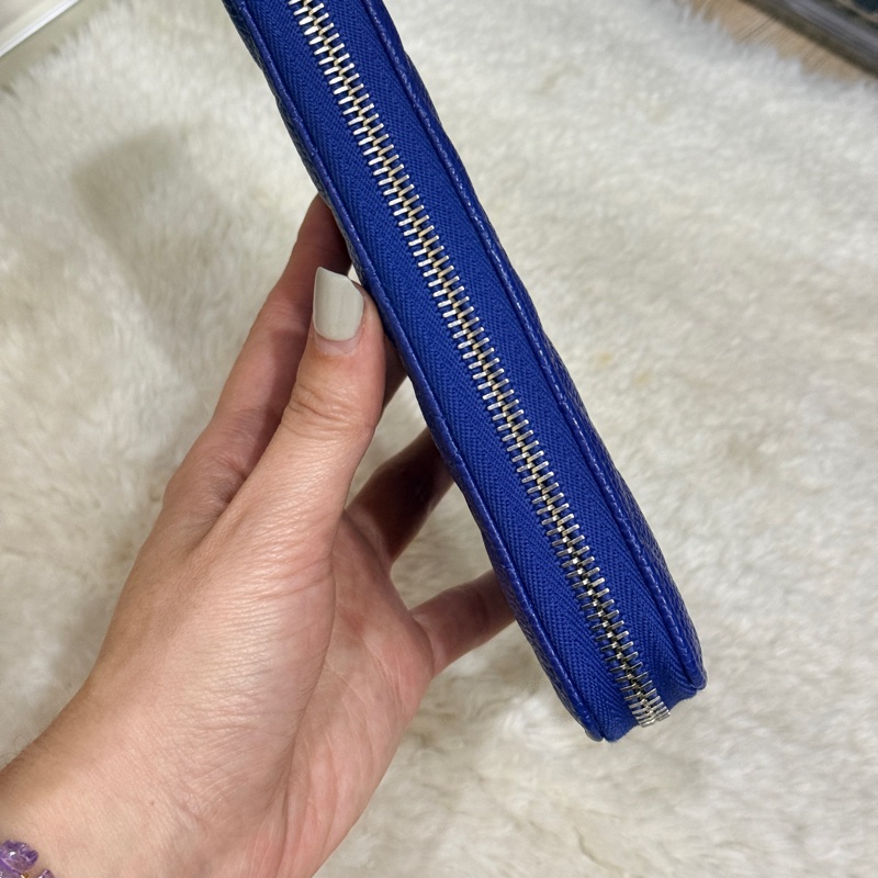 未使用的發財錢包✨就喜歡這種搭配💙香奈兒藍色荔枝牛皮 搭配 暗藍雙C釦💙chanel拉鏈長夾發財錢包-47