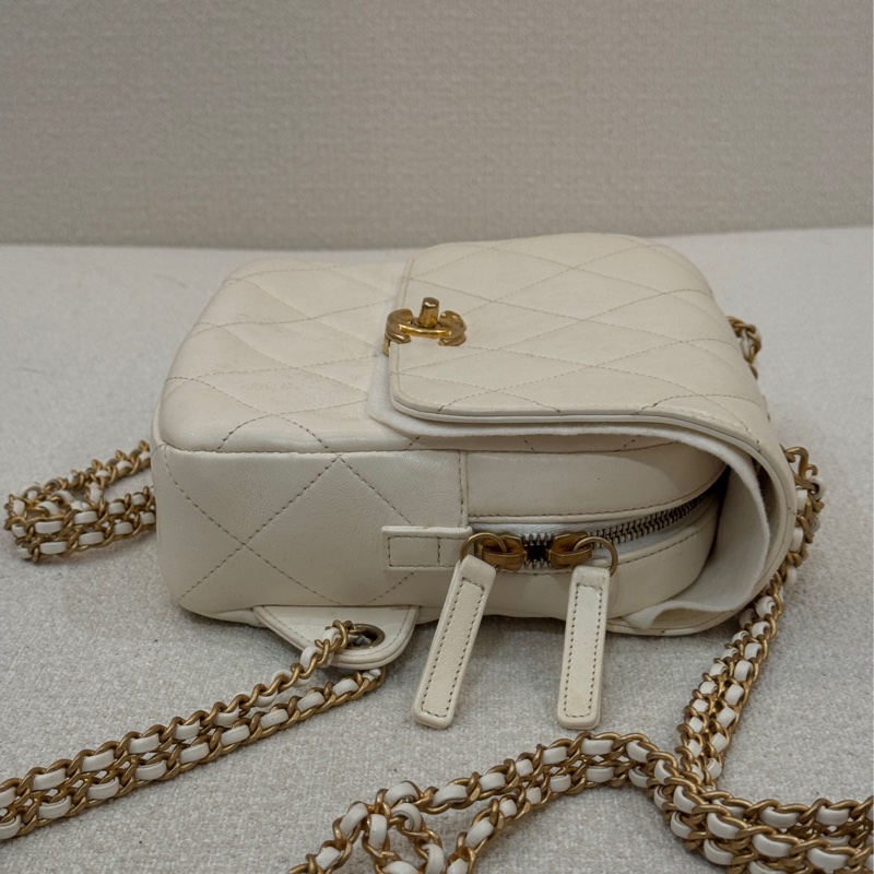 Chanel 23p adov 雙肩包-13