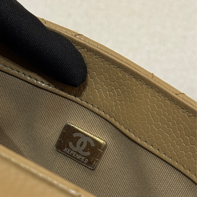 Chanel 25A郵差包-8