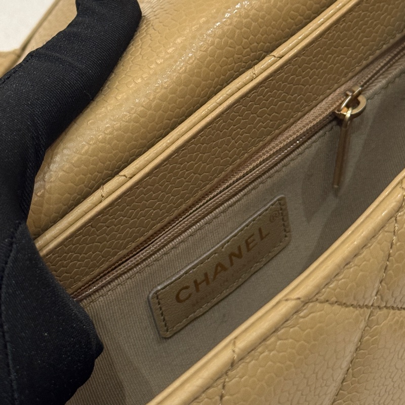 Chanel 25A郵差包-21