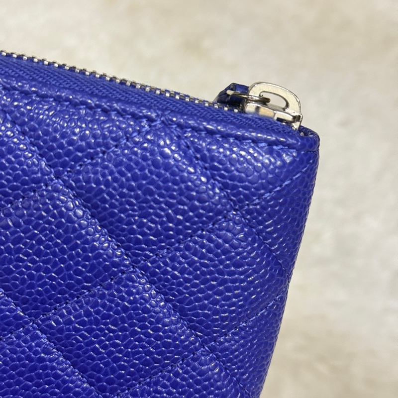 未使用的發財錢包✨就喜歡這種搭配💙香奈兒藍色荔枝牛皮 搭配 暗藍雙C釦💙chanel拉鏈長夾發財錢包-8