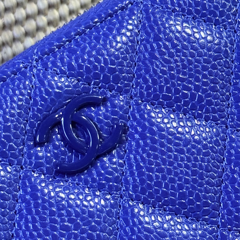 未使用的發財錢包✨就喜歡這種搭配💙香奈兒藍色荔枝牛皮 搭配 暗藍雙C釦💙chanel拉鏈長夾發財錢包-11