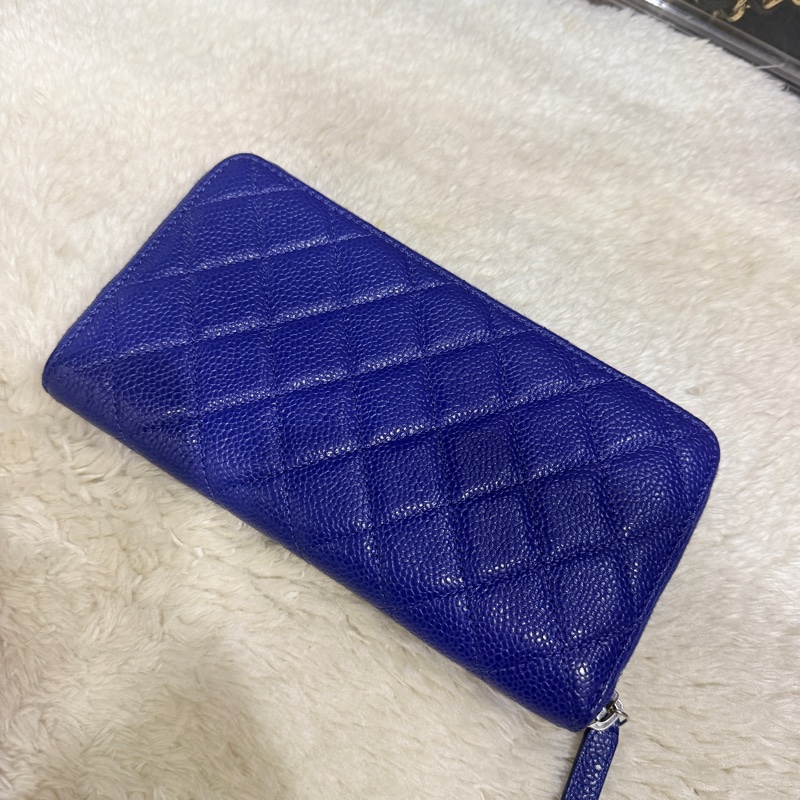 未使用的發財錢包✨就喜歡這種搭配💙香奈兒藍色荔枝牛皮 搭配 暗藍雙C釦💙chanel拉鏈長夾發財錢包-23