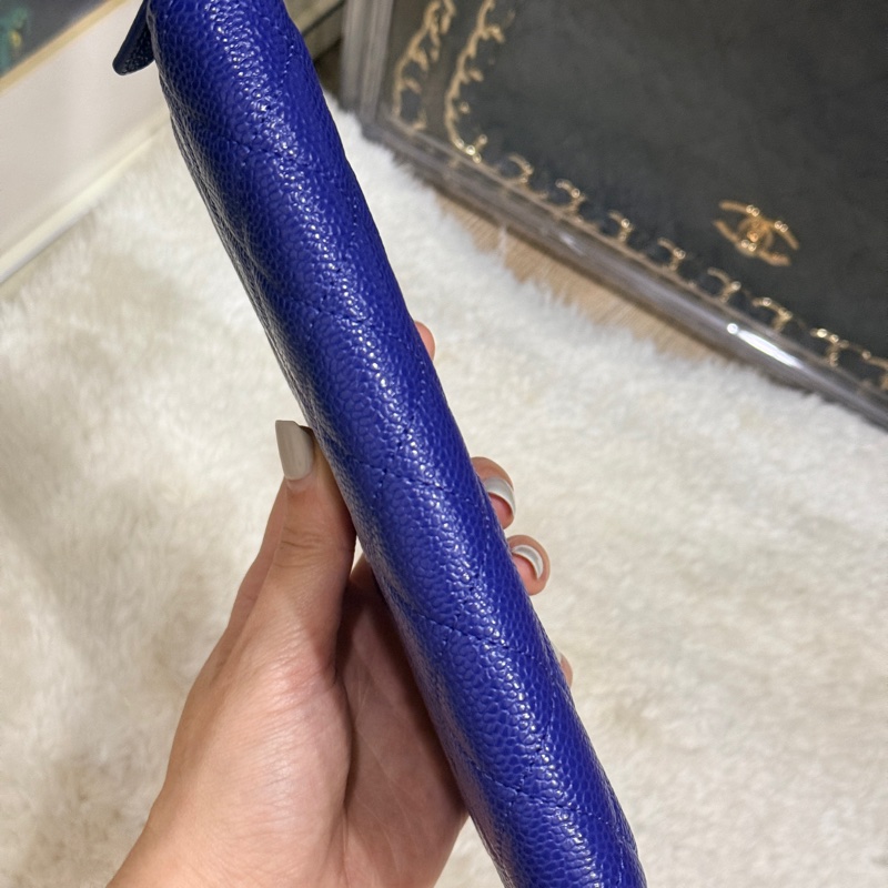 未使用的發財錢包✨就喜歡這種搭配💙香奈兒藍色荔枝牛皮 搭配 暗藍雙C釦💙chanel拉鏈長夾發財錢包-25