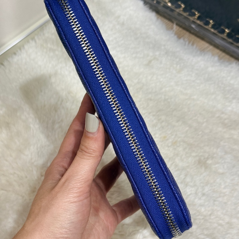 未使用的發財錢包✨就喜歡這種搭配💙香奈兒藍色荔枝牛皮 搭配 暗藍雙C釦💙chanel拉鏈長夾發財錢包-28