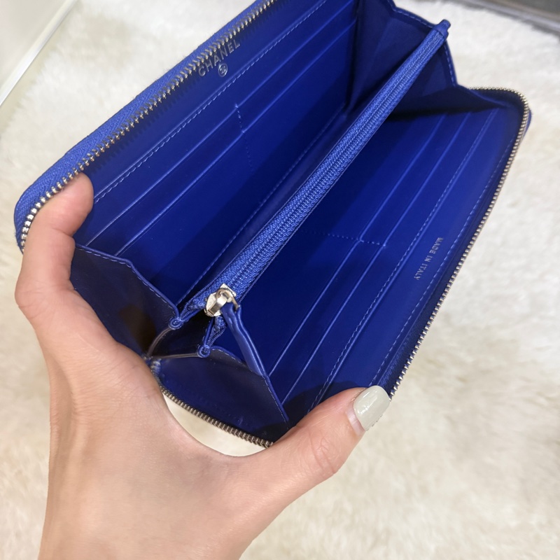 未使用的發財錢包✨就喜歡這種搭配💙香奈兒藍色荔枝牛皮 搭配 暗藍雙C釦💙chanel拉鏈長夾發財錢包-33