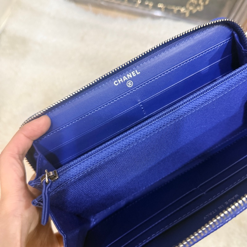 未使用的發財錢包✨就喜歡這種搭配💙香奈兒藍色荔枝牛皮 搭配 暗藍雙C釦💙chanel拉鏈長夾發財錢包-35