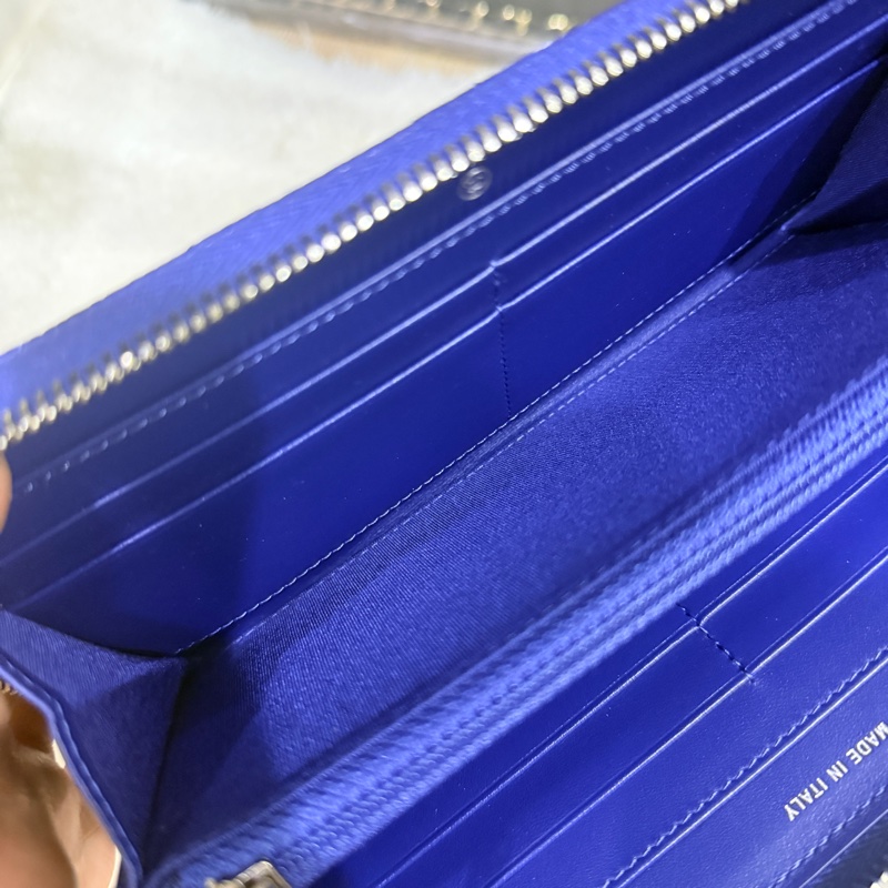 未使用的發財錢包✨就喜歡這種搭配💙香奈兒藍色荔枝牛皮 搭配 暗藍雙C釦💙chanel拉鏈長夾發財錢包-36