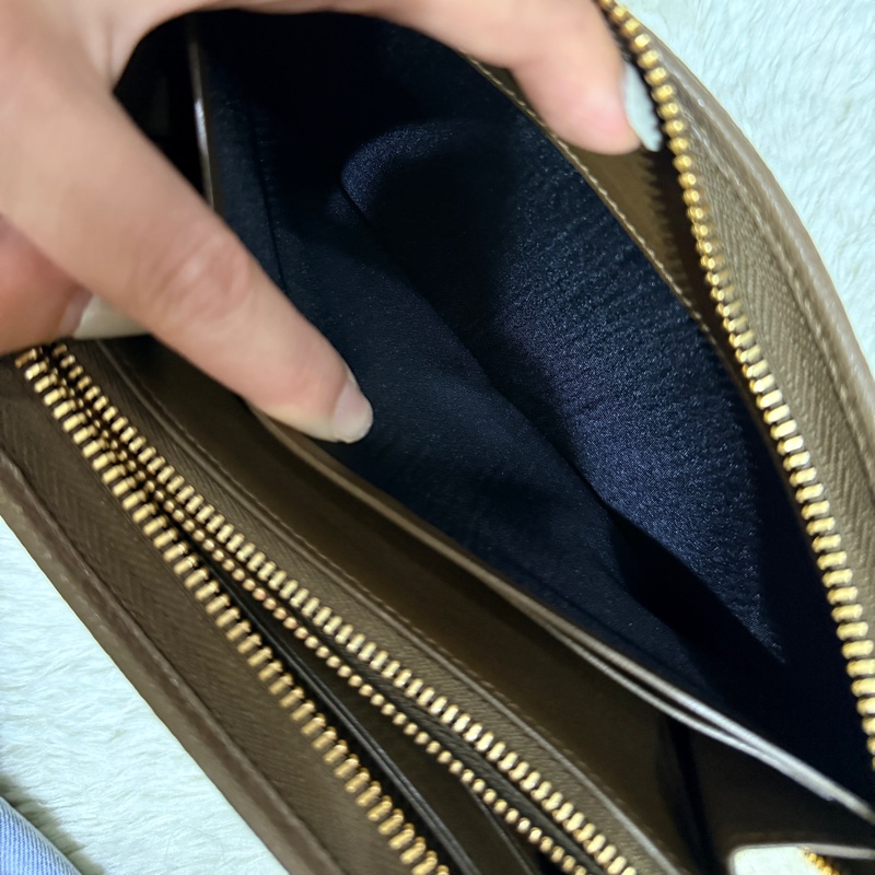 未使用過的發財錢包✨氣質的顏色 耐用的皮革🌰Loewe 栗子色 棕色 可可色 荔紋 牛皮長-29