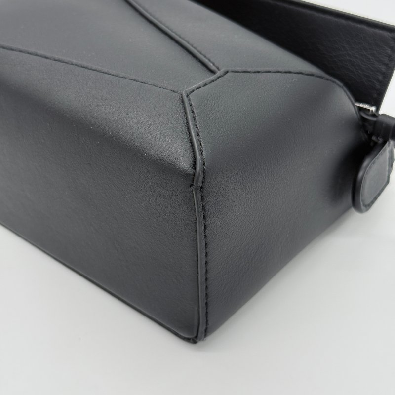 Loewe 羅威 Mini Puzzle Edge 黑色 牛皮 肩背包 手提包-7