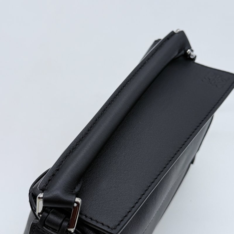 Loewe 羅威 Mini Puzzle Edge 黑色 牛皮 肩背包 手提包-8
