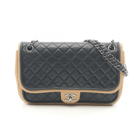 香奈兒 (CHANEL) Matelasse 雙色鏈條肩背包，羊皮材質，黑色米色，二手 CC