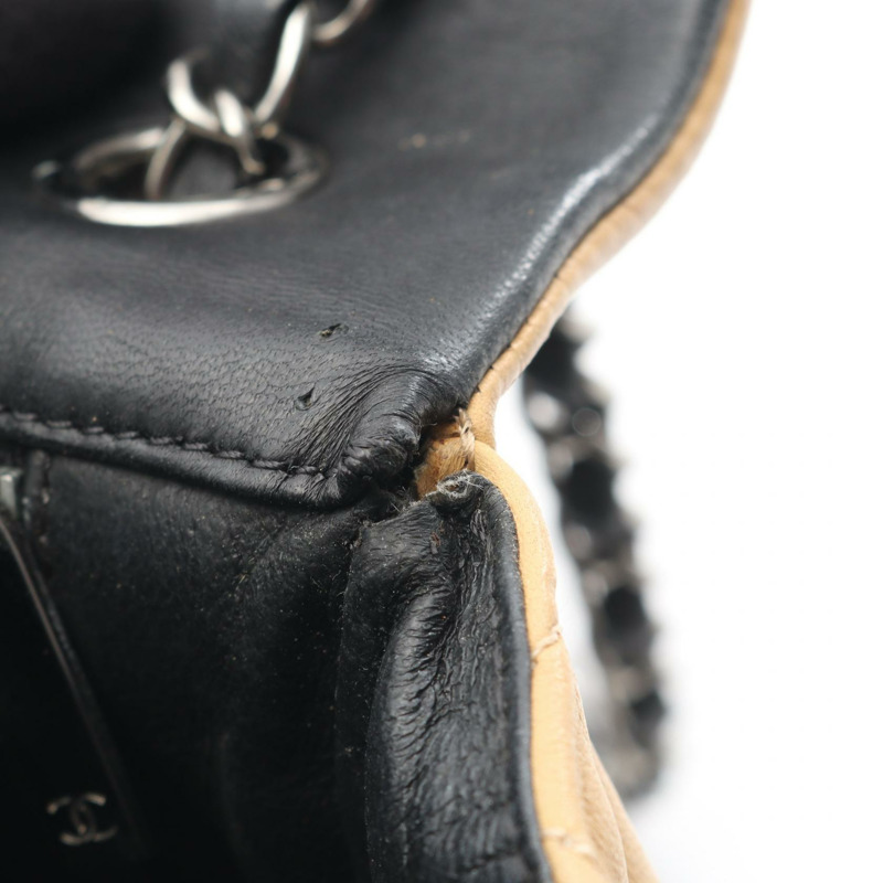 香奈兒 (CHANEL) Matelasse 雙色鏈條肩背包，羊皮材質，黑色米色，二手 CC-6