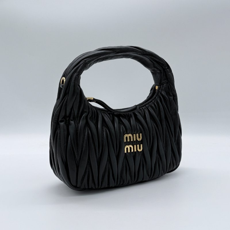 Miu Miu 繆繆 Wander Matelassé Hobo 黑色 羊皮 皺褶 肩背包 半月包 肩背包 (附背帶)-3