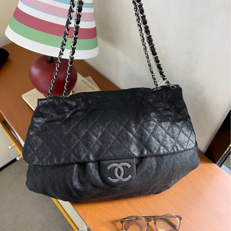 chanel黑銀荔枝皮雲朵機場包-7