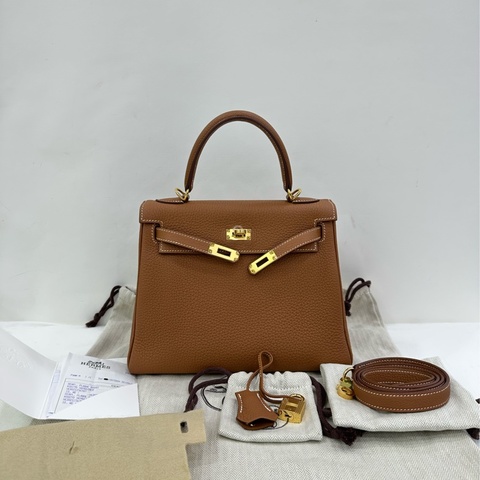 Hermes Kelly 25金棕金扣Z刻togo皮閒置新，有copy購證+專櫃護理購證