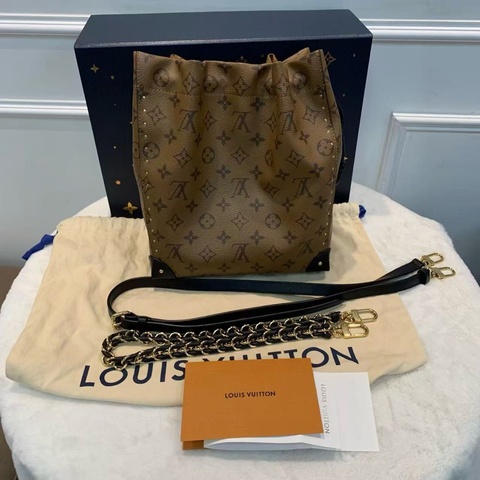 LV 路易威登No eTrunk水桶包 小號 Monogram老花帆布+金屬鉚釘