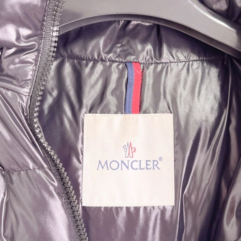 MONCLER 黑色中長款連帽羽絨外套1碼 胸圍90cm衣長97cm 帽子可以拆 98新配件塵袋-2