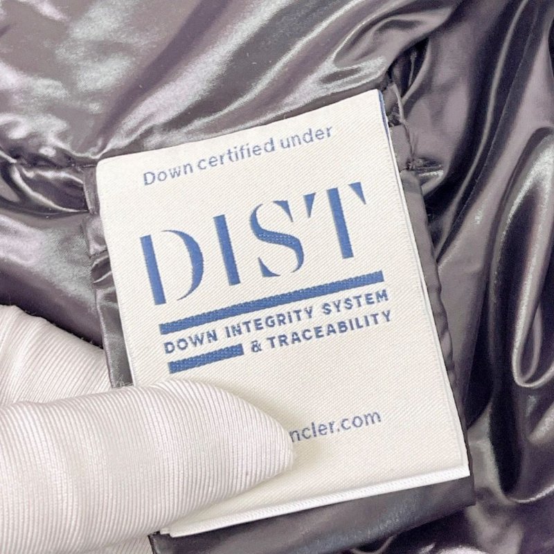 MONCLER 黑色中長款連帽羽絨外套1碼 胸圍90cm衣長97cm 帽子可以拆 98新配件塵袋-3