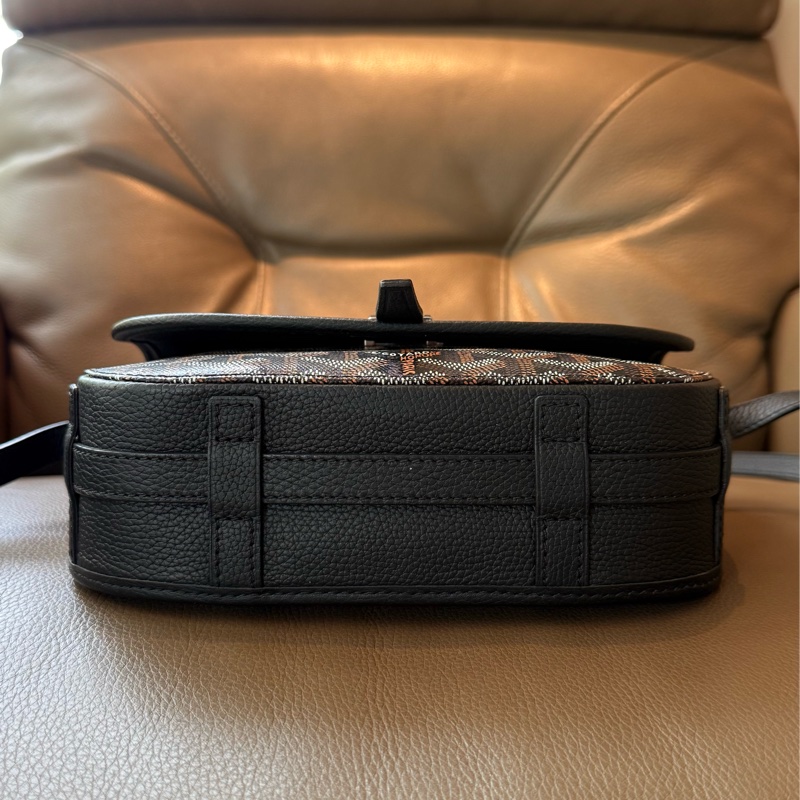 Goyard 郵差包 荔枝皮革（黑） Belvedere PM Bag-8