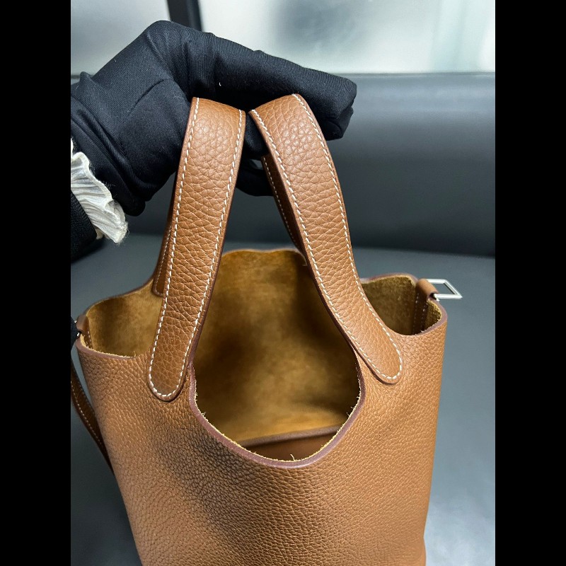 Hermes picotion 18
菜籃子 金棕银扣-8