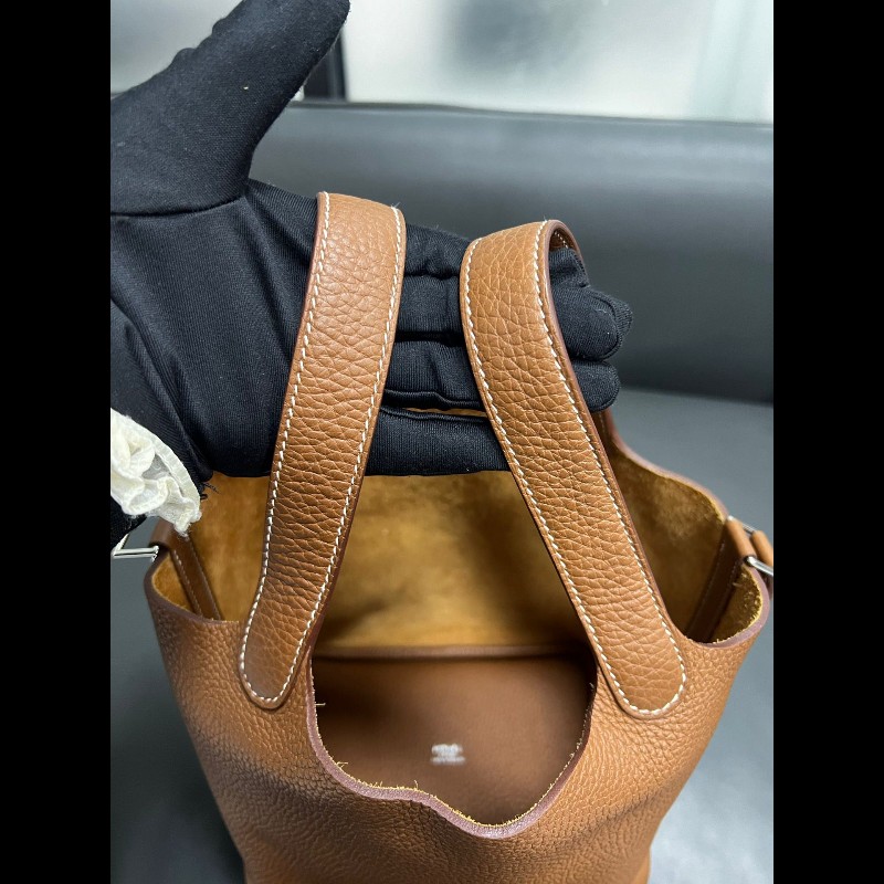 Hermes picotion 18
菜籃子 金棕银扣-9