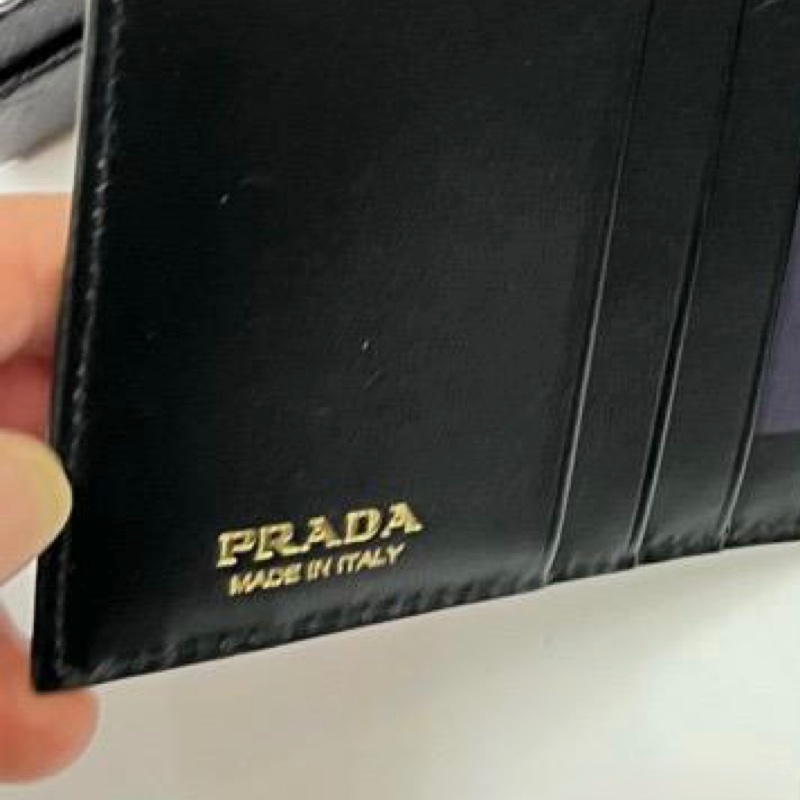 Prada fold wallet ( Black )-4