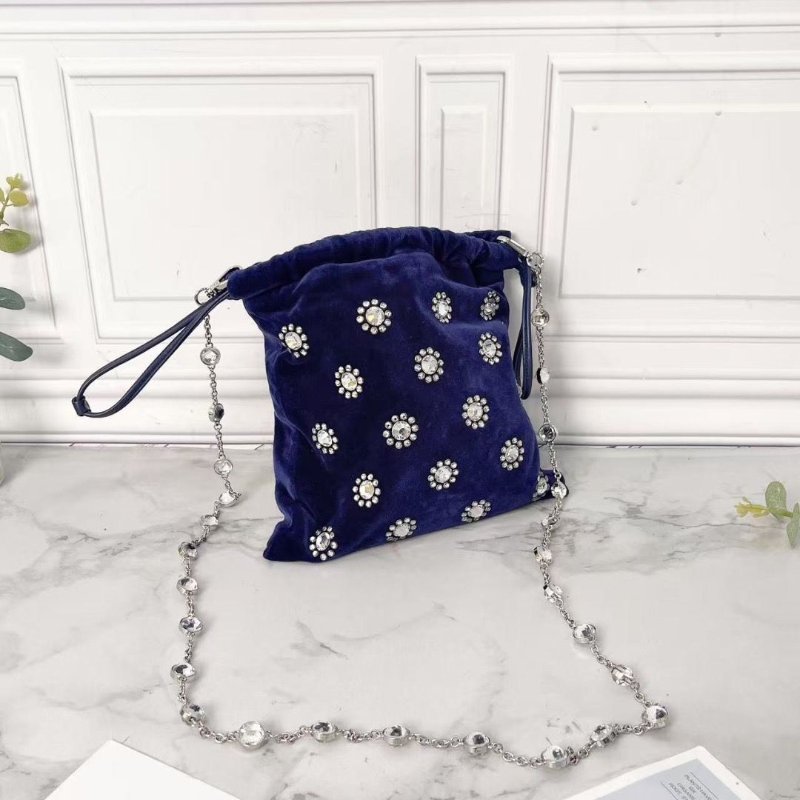 Miu Miu 天鵝絨寶石水晶鏈條包抽繩斜背包21×21 98新配件塵袋保卡-3