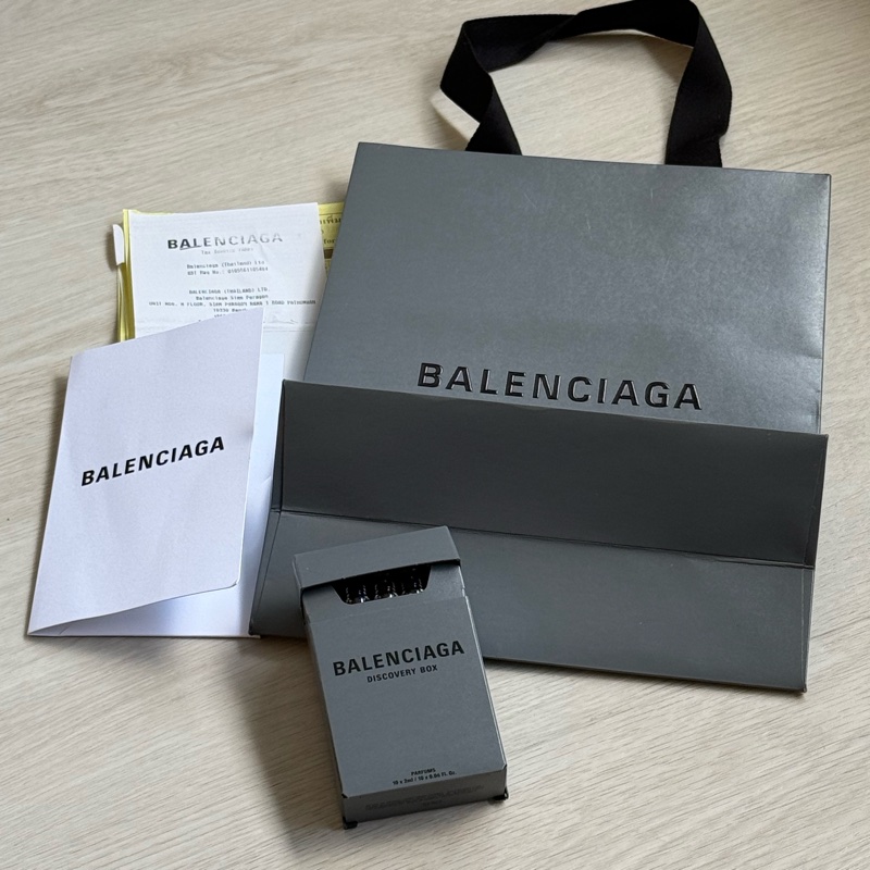 巴黎世家 菸盒香水 全新全配-0