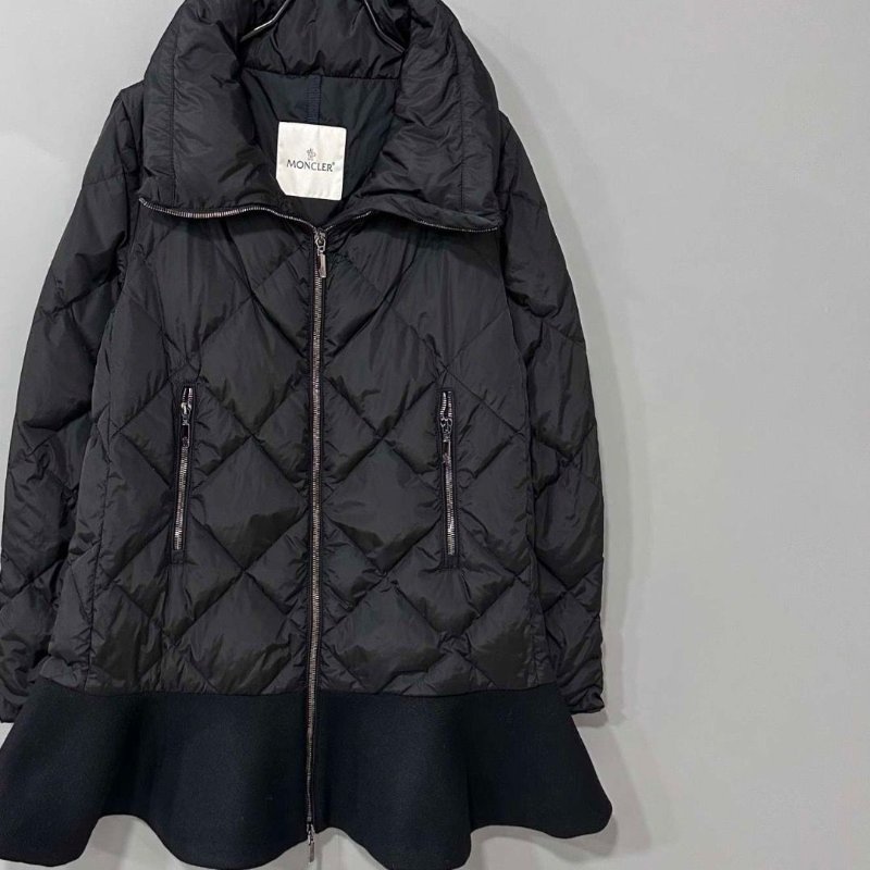 Moncler 荷葉邊羽絨外套 1碼(其他尺寸可以另外詢問) 98新配件塵袋衣架-4