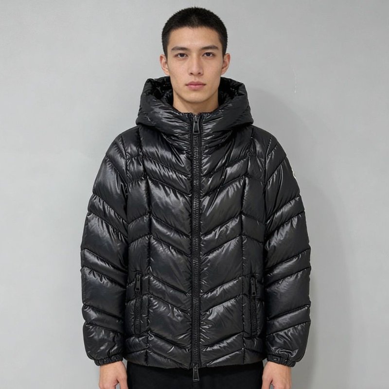 Moncler FULIGULE 男款羽絨外套2碼(其他尺寸另外詢問) 98新配件塵袋衣架-0