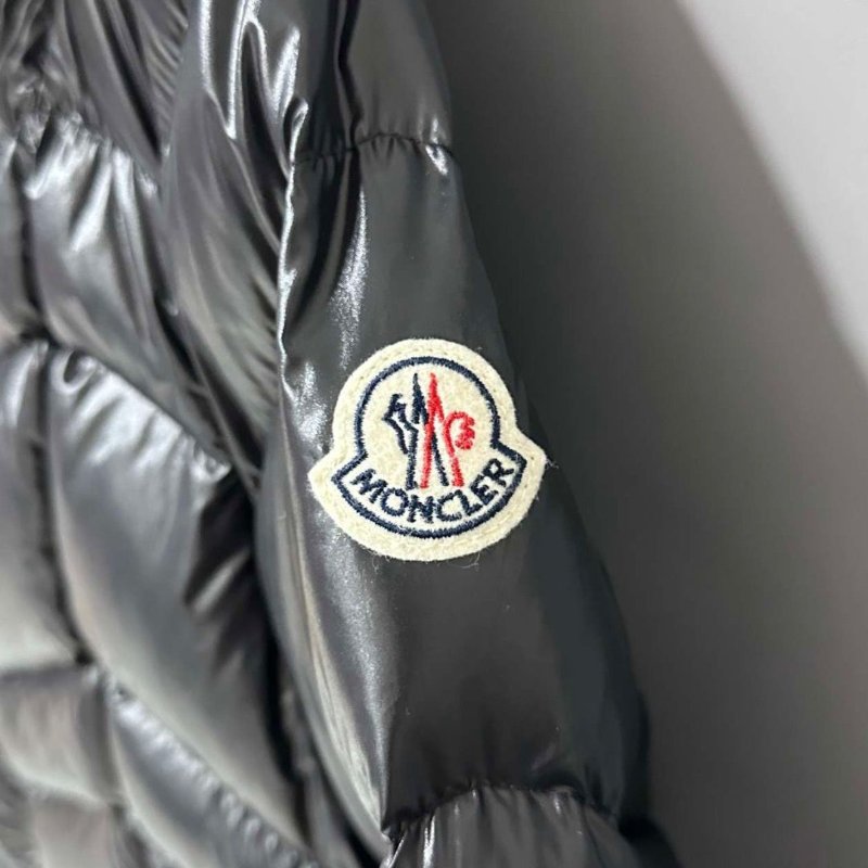 Moncler FULIGULE 男款羽絨外套2碼(其他尺寸另外詢問) 98新配件塵袋衣架-2