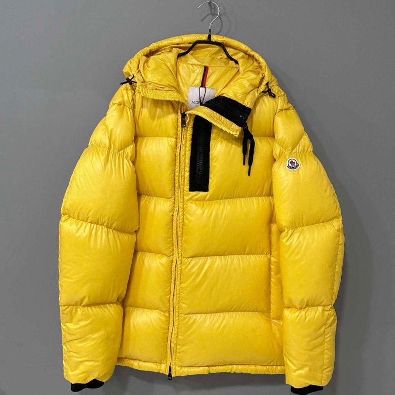 Moncler Guitry系列黃色雙拉鍊羽絨外套99新配件塵袋-1