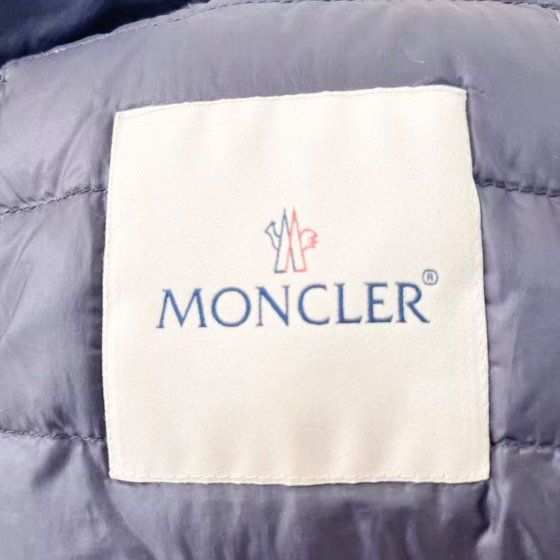 Moncler 藍黑色薄款羽絨外套 尺碼1碼,衣長59cm,胸圍94cm 98新配件塵袋-5
