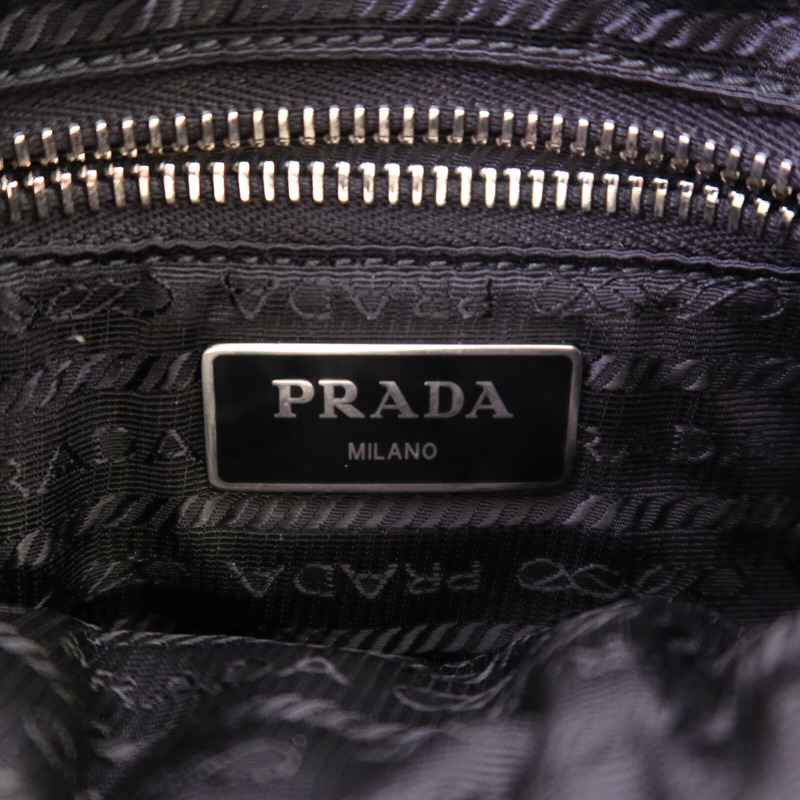 PRADA 尼龍Padded Re Nylon銀扣肩背袋-12