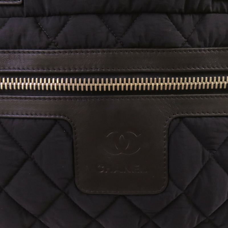 CHANEL 尼龍Coco Cocoon銀扣肩背袋-11