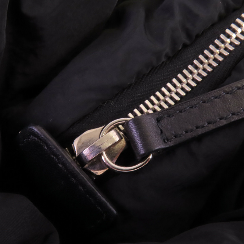 CHANEL 尼龍Coco Cocoon銀扣肩背袋-13