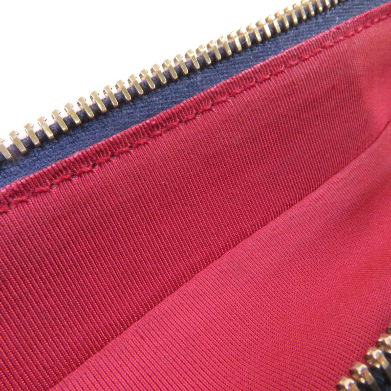 CHANEL 牛皮皮革Gabrielle Medium銀扣鏈帶肩背袋-16