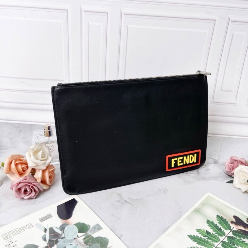 fendi 經典黑色全皮logo塗鴉彩色love手拿包30×20 98新-3