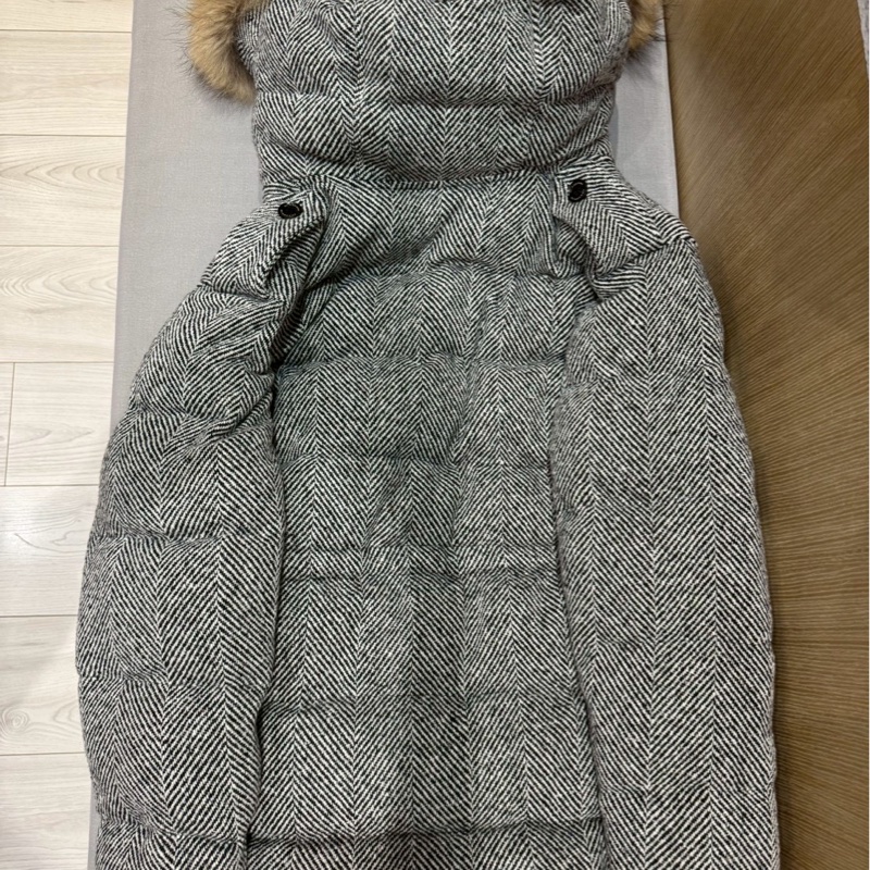 Burberry全新喀什米爾羽絨外套-1