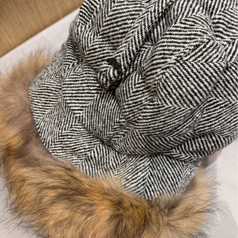 Burberry全新喀什米爾羽絨外套-2