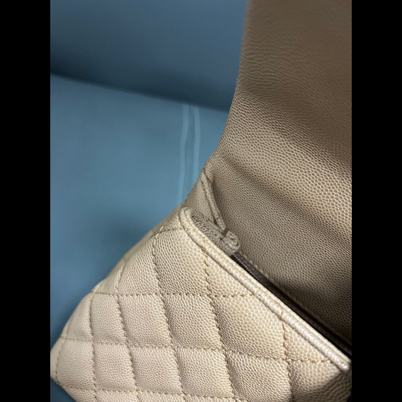 Chanel coco handle 奶茶色
小號 蜥蜴紅手柄-22