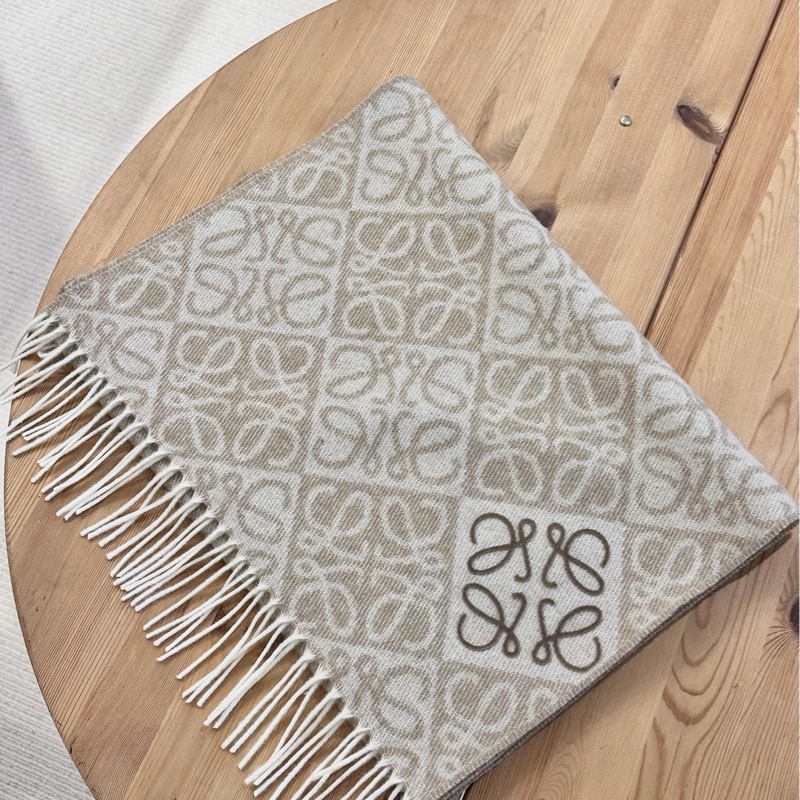 【全🆕】LOEWE Anagram scarf羅意威羊絨羊毛刺繡 圍巾頸巾女款 奶茶色米色-3