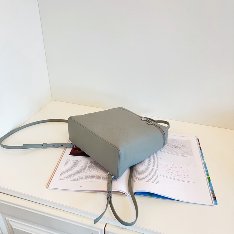 【98新🆕】Loro Piana  Extra Pocket L23.5 LP 飯盒雙肩包 小號 small桉樹綠-5