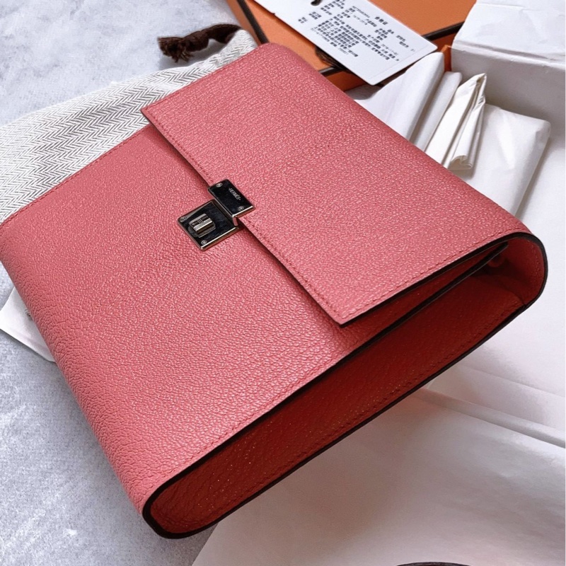【近新閒置品】愛馬仕 Hermes clic16 D刻 單肩斜挎包山羊皮 k4夏日粉-2