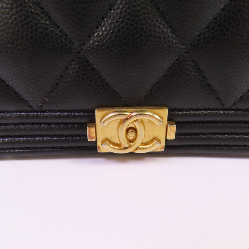 CHANEL 牛皮皮革Boy WOC Wallet On Chain金扣鏈帶肩背袋-9