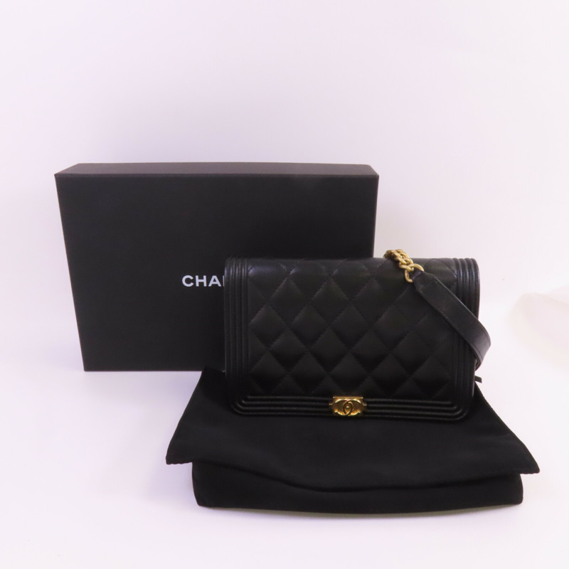 CHANEL 牛皮皮革Boy WOC Wallet On Chain金扣鏈帶肩背袋-18