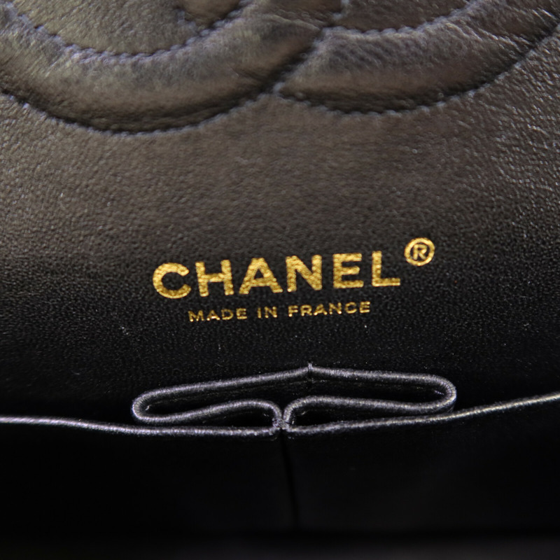 CHANEL 牛皮皮革Classic 25金扣鏈帶肩背袋-13