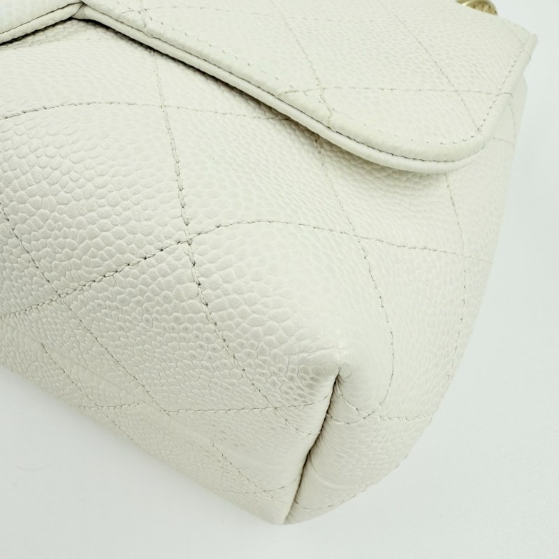 CHANEL - 白色牛皮淡金釦鏈條口蓋包-8