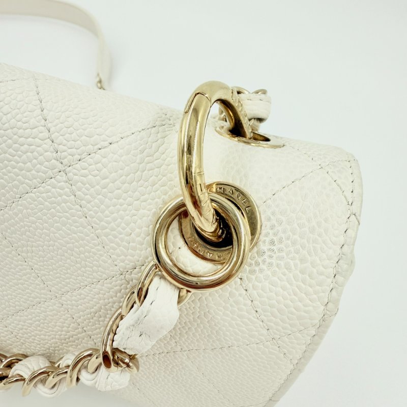 CHANEL - 白色牛皮淡金釦鏈條口蓋包-12